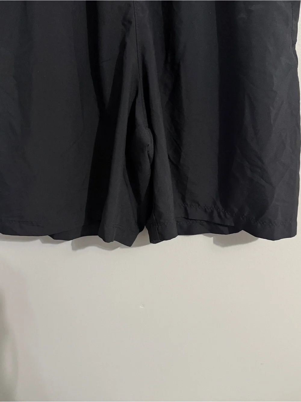 Under Armour Shorts Mens Large Loose Fit Pull On 8 Inch Inseam Sports Workout